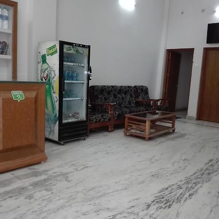 Dynasty Guest House Varanasi Ngoại thất bức ảnh
